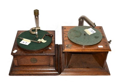 Lot 3052 - A Zonophone HVO Model 3 Gramophone,  (lacking horn), with Zonophone soundbox, gooseneck...