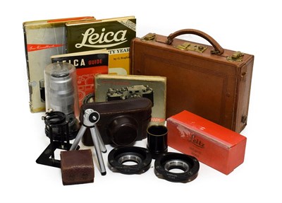 Lot 3204 - Leica III Camera no.116798 with Leitz Wetzlar Summar f2 50mm lens, in leather case; together...