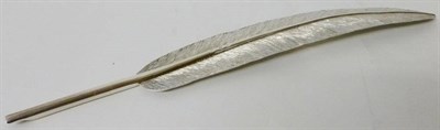 Lot 397 - A Victorian Scottish Prize Pen, Edinburgh 1898, modelled as a feather, applied with a vacant...