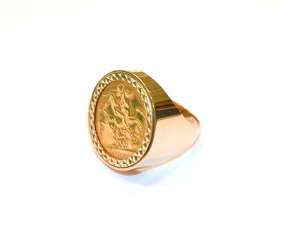 Lot 62 - An Edward VII full sovereign dated 1906 loose mounted as a ring, finger size T1/2