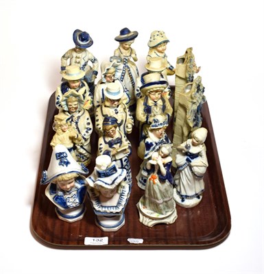 Lot 132 - Blue and white nodding figures and various other blue and white figure groups