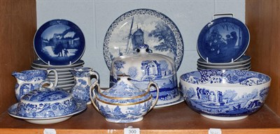 Lot 300 - A quantity of blue and white Spode Willow Pattern including cheese dome, fruit bowl, milk jug...