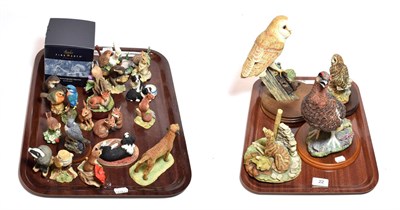 Lot 22 - A selection of Border Fine Arts animal figures (on two trays)