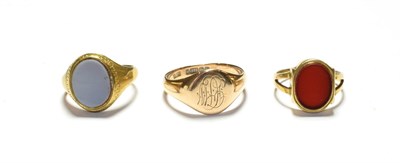 Lot 154 - Three 9 carat gold signet rings (two inset with hardstones), finger sizes K, L1/2 and S1/2