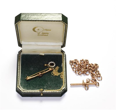 Lot 167 - A paste cluster pendant on chain, chain stamped '9K'; a gem set brooch, stamped '9C', length 4.5cm