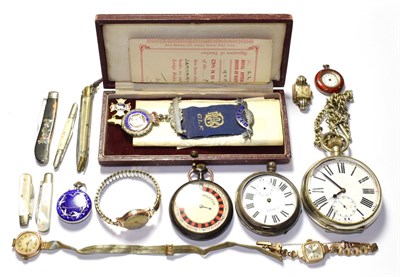 Lot 174 - Assorted pocket and wristwatches including  a 9 carat gold Avia lady's example, together with...