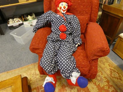 Lot 370 - A collection of 20th/21st century various string and other puppets, harlequin and clown dolls, dumb