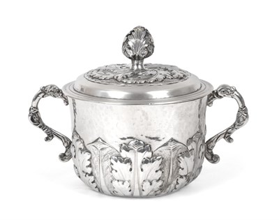 Lot 2104 - An Edward VII Silver Porringer and Cover, by Herbert Charles Lambert, London, 1905, in the...