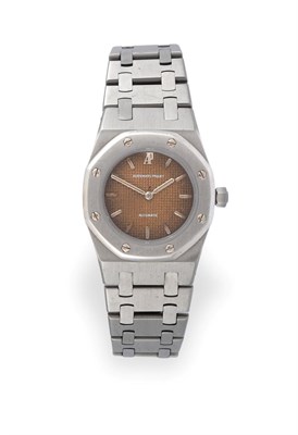 Lot 2155 - A Lady's Stainless Steel Automatic Wristwatch, signed Audemars Piguet, model: Royal Oak, circa...