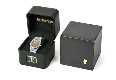 Lot 2155 - A Lady's Stainless Steel Automatic Wristwatch, signed Audemars Piguet, model: Royal Oak, circa...
