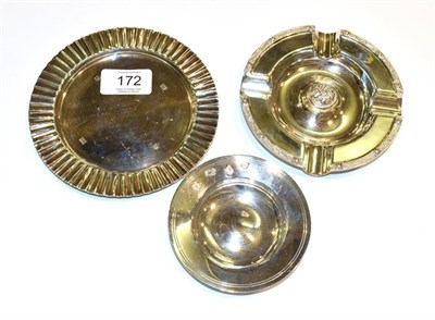 Lot 172 - Two Elizabeth II silver dishes and an Elizabeth II silver ashtray, the dishes London, 1973, in...