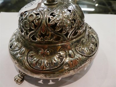 Lot 369 - A late Victorian silver table bell