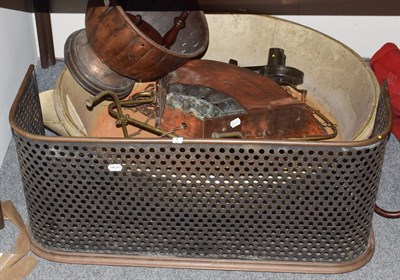 Lot 446 - * A large circular tin bath together with a copper coal bucket, electric fire and a fender (4)
