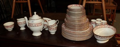 Lot 451 - * A Royal Grafton porcelain part dinner, tea and coffee set, in the Corinth pattern (qty)