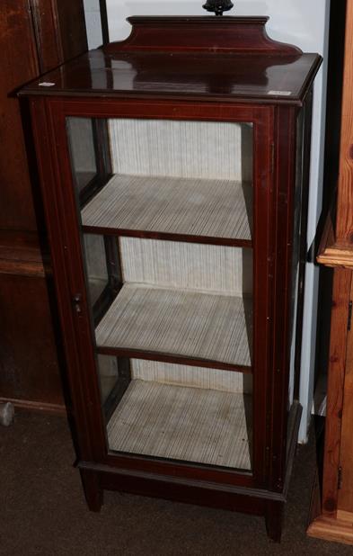 Lot 1150 - An Edwardian mahogany inlaid display cabinet