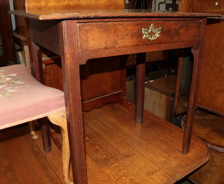 Lot 1163 - A George III oak side table with single drawer