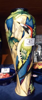 Lot 41 - A Moorcroft green woodpecker vase