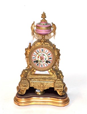 Lot 138 - French gilt metal clock