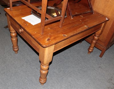 Lot 1360 - A Victorian pine table