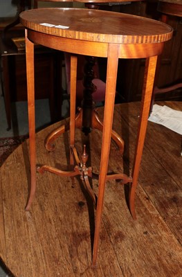 Lot 1426 - An Edwardian satinwood oval occasional table, in the Georgian style