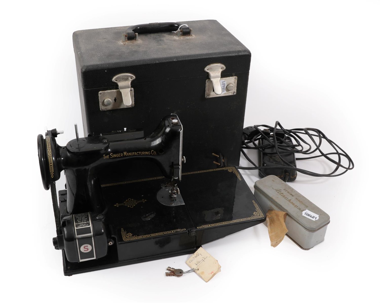 Lot 6047 - A Circa 1950s 221K Black Singer Sewing Machine in a fitted case