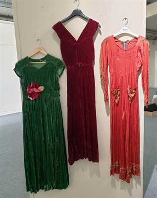 Lot 6136 - Assorted Circa 1930s/50s Crepe Dresses, comprising a Linda Leigh brown dress with capped...
