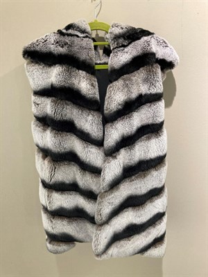 Lot 6233 - Chinchilla Rex Gilet, with hood, drawstring waistband and clip fastening (size Small/8)
