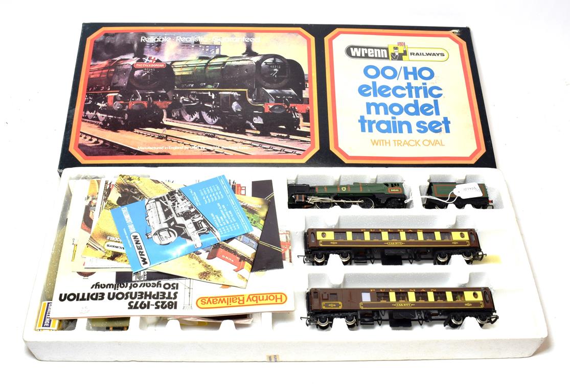 Lot 3211 - Wrenn OO Gauge Set 3 Pullman consisting of Dorchester BR 34042 locomotive and two Pullman...