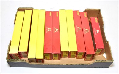 Lot 3286 - Hornby (China) OO Gauge Coaches Pullmans: R4164A, R4162A, R4166 and R4165; Southern: R4297D,...