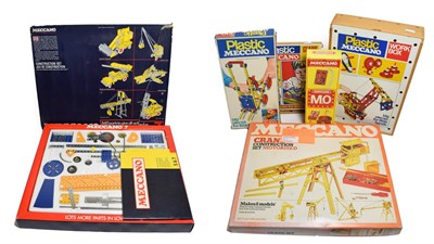 Lot 3481 - Plastic Meccano Work Box And Gears Set both in wooden boxes and Set 100; together with Set 7...