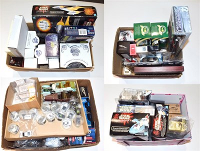 Lot 3494 - James Bond Diecast including 5xJames Bond Car Collection with magazines, 11 other models in...