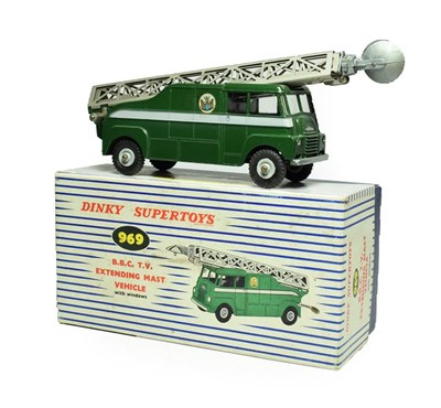 Lot 3521 - Dinky 969 BBC TV Extending Mast Vehicle with card insert and leaflet (E box G-E)