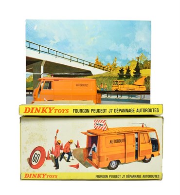 Lot 3541 - French Dinky 570A Fourgon Peugeot J7 Depannage Autoroutes in display box with parts (E box G-E,...