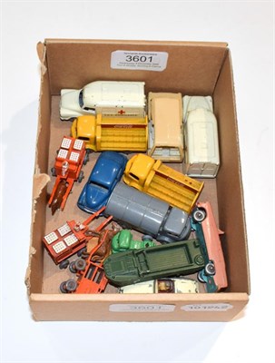 Lot 3601 - Matchbox 1-75 55 DUKW BPW (E-G), 46 Morris Minor blue (G) 39a Ford Zodiac Convertible...