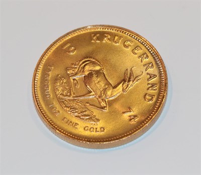 Lot 95 - South Africa, 1974 Krugerrand. 1 oz. fine gold (.999). Obv: Bust of Paul Kruger left. Rev:...