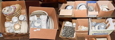 Lot 417 - A large quantity of assorted 19th/20th century pottery and porcelain, including Royal commemorative