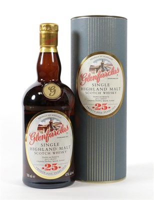 Lot 5132 - Glenfarclas 25 Years Old Single Highland Malt Scotch Whisky, 43% vol 700ml, in original...