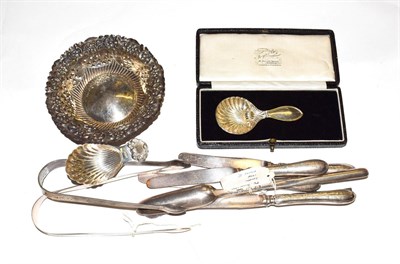Lot 197 - A George III silver marrow scoop, by Thomas Chawner, London, 1774; with other items of silver...