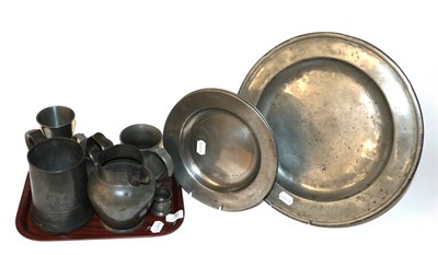 Lot 397 - Late 18th/early 19th century pewter tankards and plates