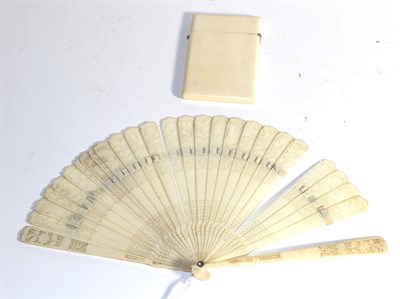 Lot 428 - A 19th century ivory card case and a brisee fan