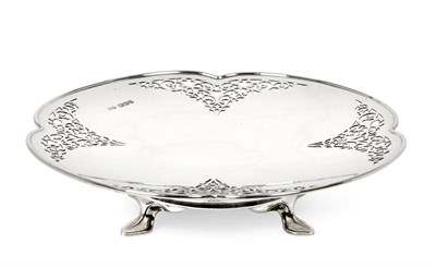 Lot 2350 - A George V Silver Dish, by Manoah Rhodes and Sons Ltd., Sheffield, 1922, quatrefoil shaped and with