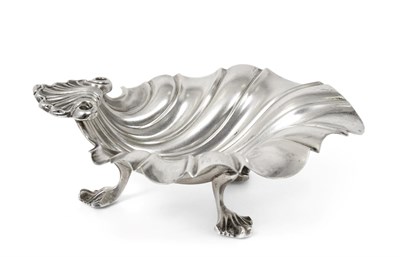 Lot 2355 - An Elizabeth II Silver Dish, by Ellis and Co., Birmingham, 1962, Retailed by Asprey,...