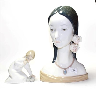 Lot 167 - A Lladro bust of a lady and another Lladro figure of a young girl (2)