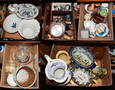 Lot 273 - A mixed selection of ceramics, including a floral vase, blue and white Oriental style pedestal bowl