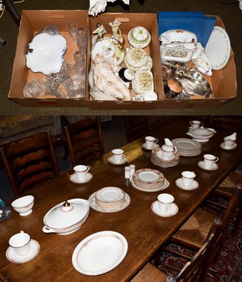 Lot 311 - A Royal Doulton Darjeeling pattern part dinner/tea service, together with mixed ceramics, glass and