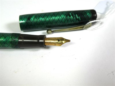Lot 151 - A Swan No.1, No.2 and No.3 matching fountain pen set, each with nibs stamped 14ct, a Swan No.1...