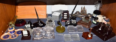 Lot 186 - A group of various pen craft items, including bake-o-lite glass, metal and Vienna porcelain...
