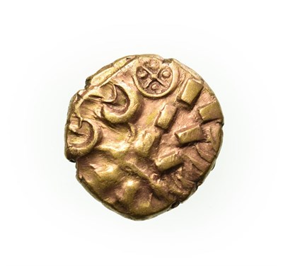 Lot 4000 - Celtic Britain, Corieltauvi Gold Stater. Gold, 5.46g, 19.9mm, 6h. Kite Type. Obv: Devolved laureate