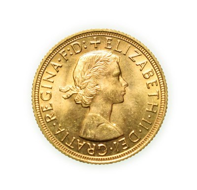Lot 4106 - Elizabeth II, 1959 Sovereign. First portrait of Elizabeth II right, by engraver Mary Gillick....