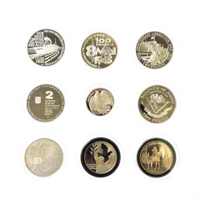 Lot 4216 - Royal Mint, 50th Anniversary of World War II, International Silver Proof Coin collection...